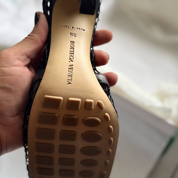 NWT BOTTEGA VENETA MESH BLACK PUMP - Picture 6 of 13